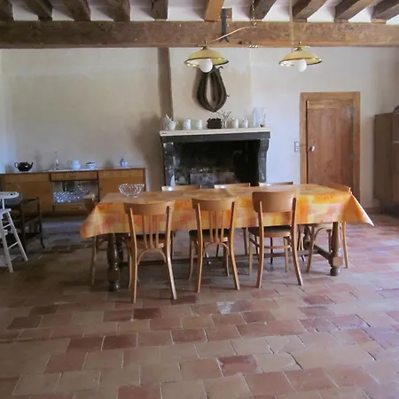 Casa de Férias Maison Spacieuse Et Independante Avec Jardin Et Terrasse, Ideale Pour Observer La Nature En Sarthe - Fr-1-410-215 Rouperroux-le-Coquet