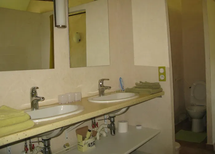 Maison Spacieuse Et Independante Avec Jardin Et Terrasse, Ideale Pour Observer La Nature En Sarthe - Fr-1-410-215 Vakantiehuis Rouperroux-le-Coquet